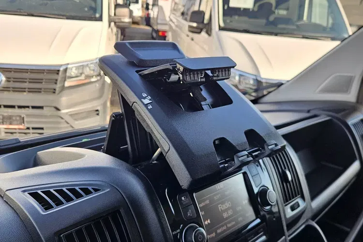 Peugeot boxer Kontener 8 ePAL 84900zł NETTO 2.2 HDi/140KM zdjęcie 27