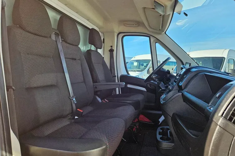 Peugeot boxer Kontener 8 ePAL 84900zł NETTO 2.2 HDi/140KM zdjęcie 30