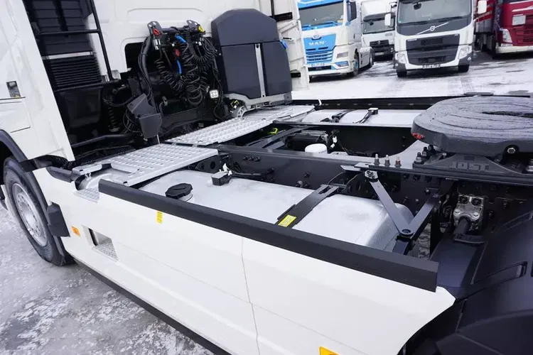 Volvo FH / 460 / I – SAVE / XL / EURO 6 / ACC / I – COOL zdjęcie 10