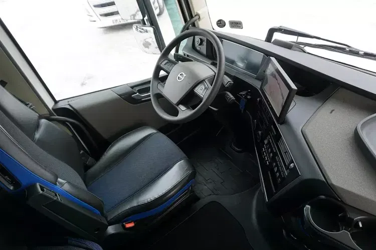 Volvo FH / 460 / I – SAVE / XL / EURO 6 / ACC / I – COOL zdjęcie 13