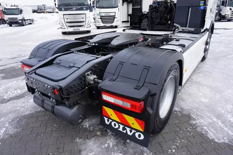 Volvo FH / 460 / I – SAVE / XL / EURO 6 / ACC / I – COOL zdjęcie 38