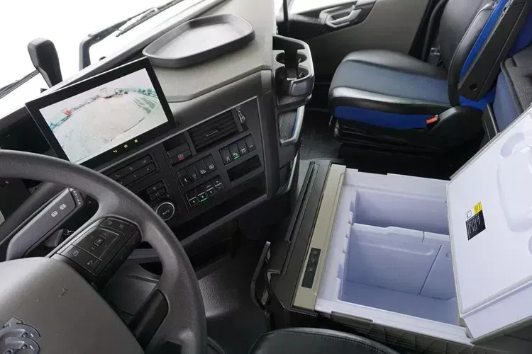 Volvo FH / 460 / I – SAVE / XL / EURO 6 / ACC / I – COOL zdjęcie 9