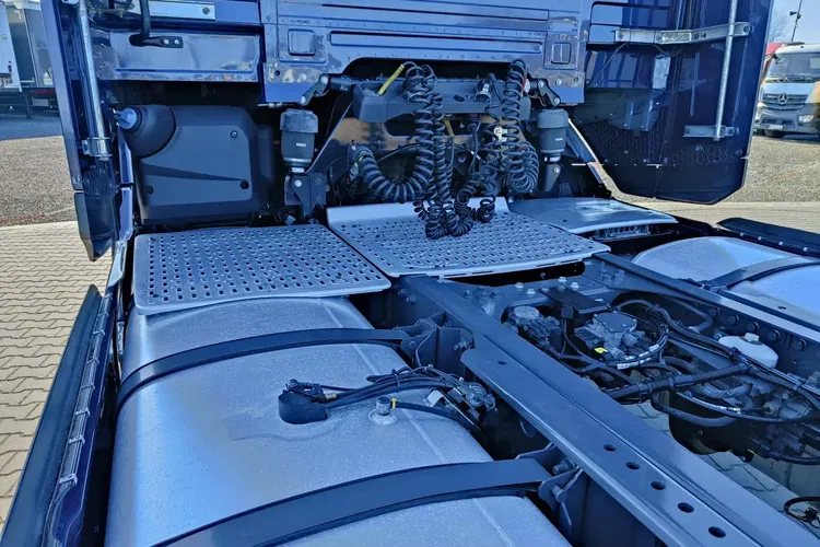 DAF XG 480 / EURO 6 / TV / BOGATE WYPOSAŻENIE / AUTOMAT / zdjęcie 16