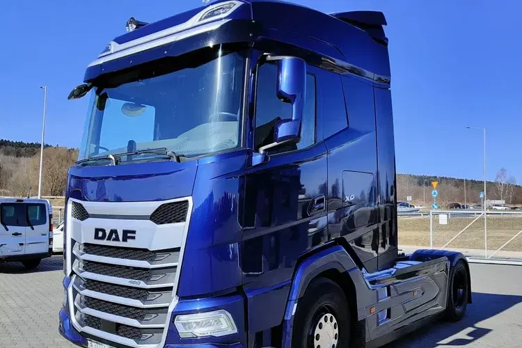 DAF XG 480 / EURO 6 / TV / BOGATE WYPOSAŻENIE / AUTOMAT / zdjęcie 2