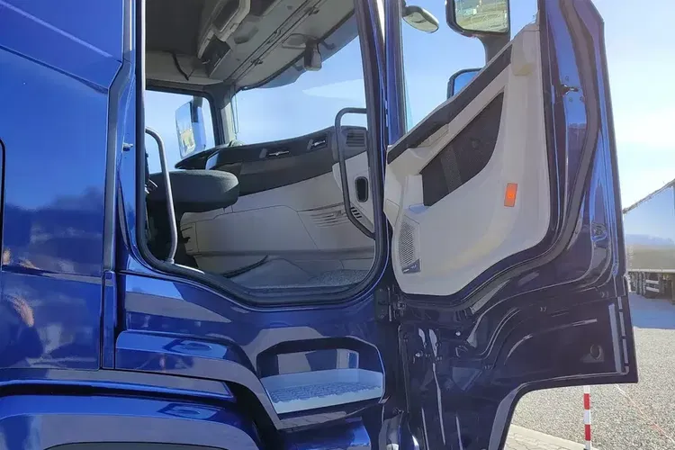 DAF XG 480 / EURO 6 / TV / BOGATE WYPOSAŻENIE / AUTOMAT / zdjęcie 25