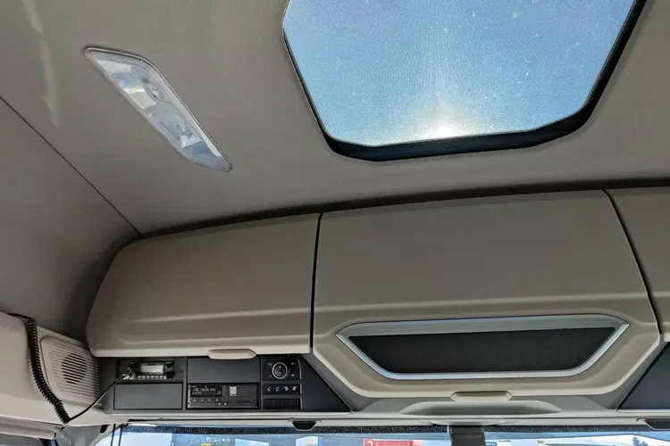 DAF XG 480 / EURO 6 / TV / BOGATE WYPOSAŻENIE / AUTOMAT / zdjęcie 38