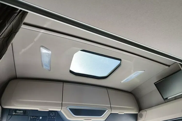 DAF XG 480 / EURO 6 / TV / BOGATE WYPOSAŻENIE / AUTOMAT / zdjęcie 40