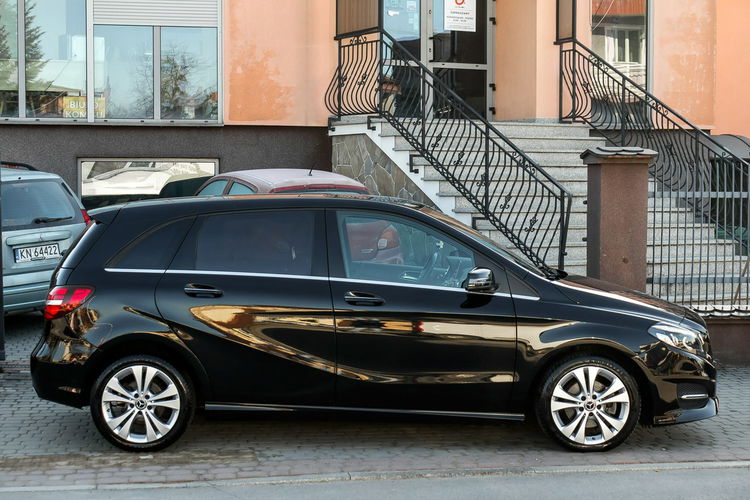Mercedes B 180 1.6_Benzyna_120KM_87500 km_Automat zdjęcie 6