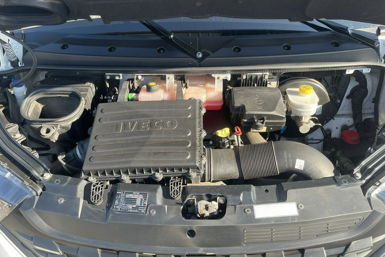Iveco Daily 35S18 Hi-Matic 3.0/180KM B.A.R._750kg Chłodnia -20/+30 C + Sieć_230V zdjęcie 14