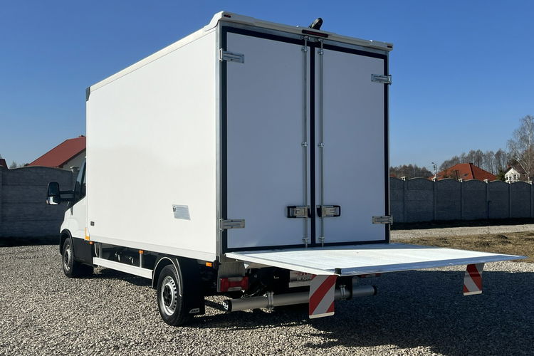 Iveco Daily 35S18 Hi-Matic 3.0/180KM B.A.R._750kg Chłodnia -20/+30 C + Sieć_230V zdjęcie 34