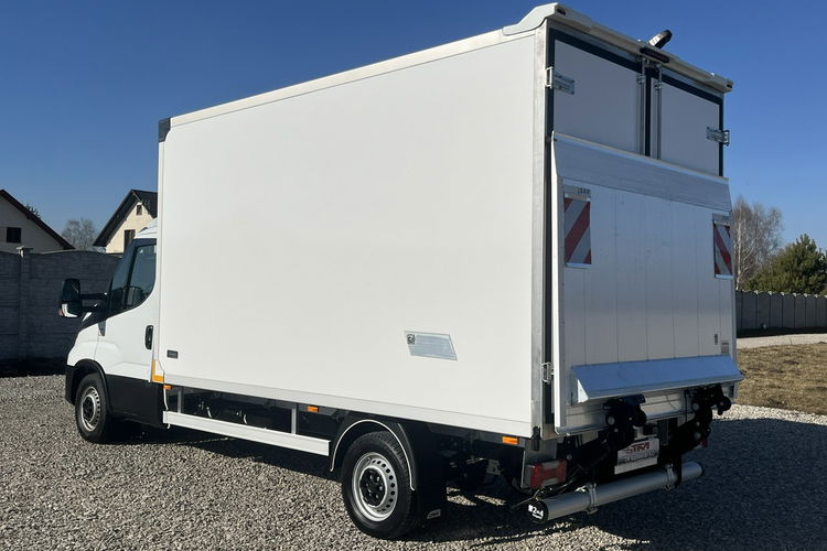Iveco Daily 35S18 Hi-Matic 3.0/180KM B.A.R._750kg Chłodnia -20/+30 C + Sieć_230V zdjęcie 4