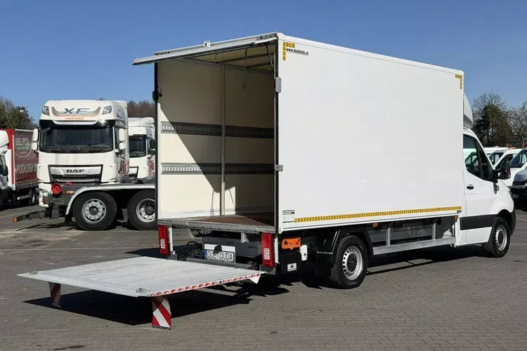 Mercedes Sprinter zdjęcie 12