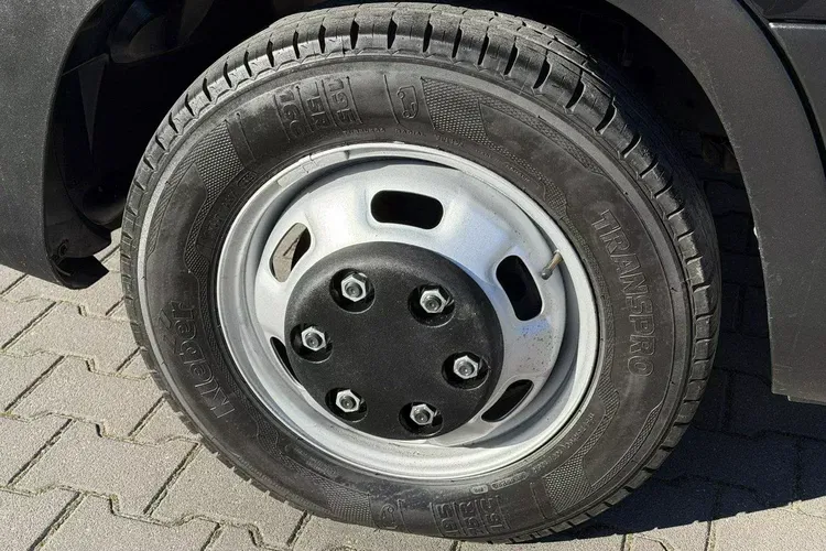 Iveco Daily 35C13 zdjęcie 17