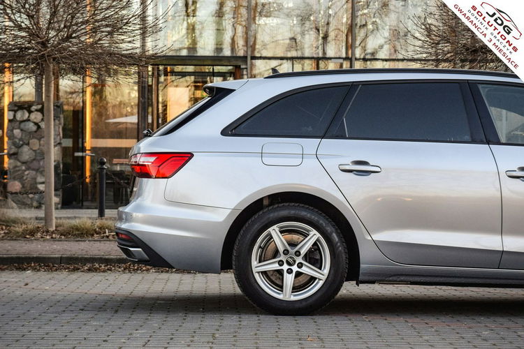 Audi A4 Z polskiego salonu Serwis ASO Bezwypadkowy - Faktura VAT zdjęcie 14
