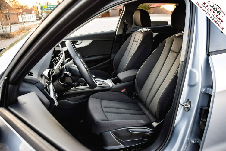 Audi A4 Z polskiego salonu Serwis ASO Bezwypadkowy - Faktura VAT zdjęcie 15