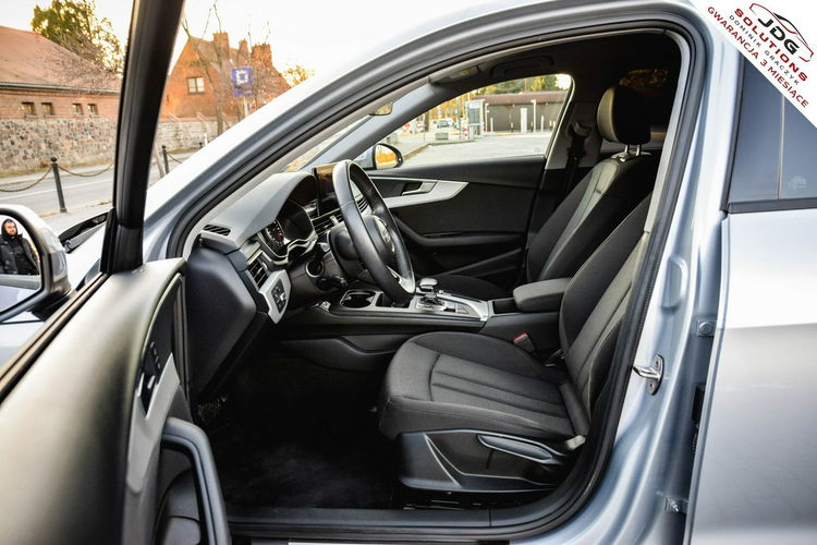 Audi A4 Z polskiego salonu Serwis ASO Bezwypadkowy - Faktura VAT zdjęcie 16