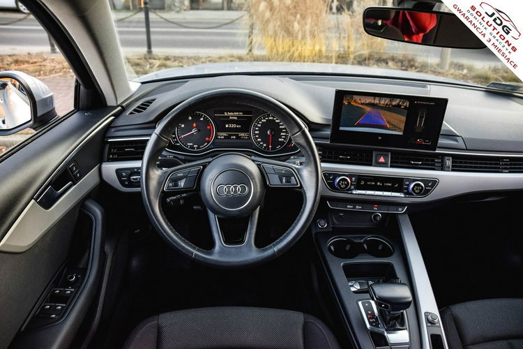 Audi A4 Z polskiego salonu Serwis ASO Bezwypadkowy - Faktura VAT zdjęcie 19