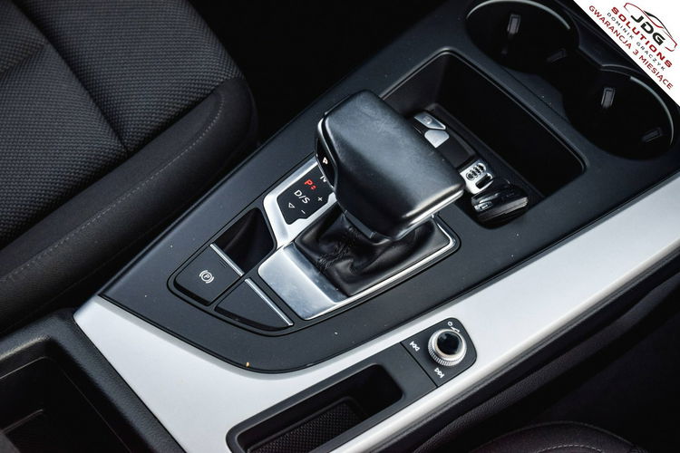 Audi A4 Z polskiego salonu Serwis ASO Bezwypadkowy - Faktura VAT zdjęcie 28