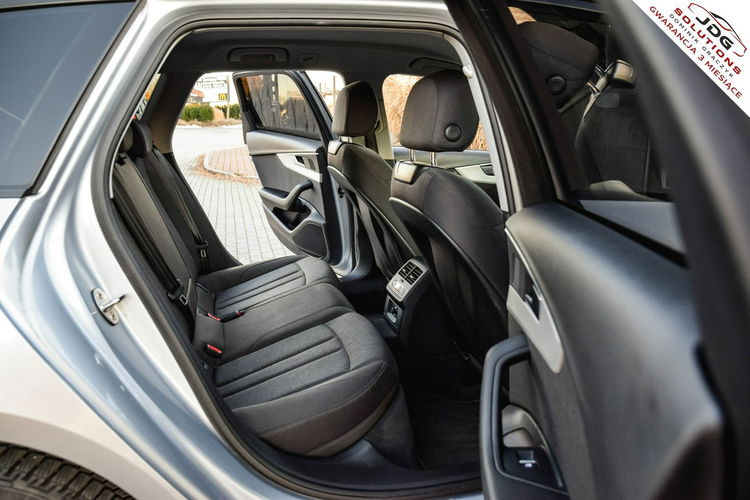 Audi A4 Z polskiego salonu Serwis ASO Bezwypadkowy - Faktura VAT zdjęcie 33