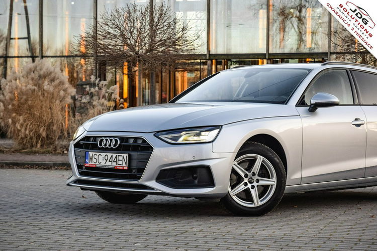 Audi A4 Z polskiego salonu Serwis ASO Bezwypadkowy - Faktura VAT zdjęcie 9