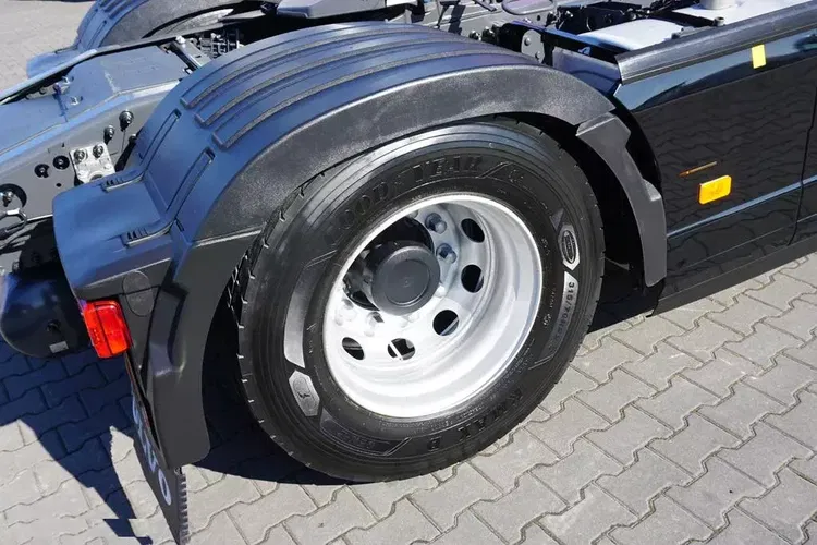 Volvo FH / 500 / I – SAVE / XL / EURO 6 / ACC / I-COOL / RETARDER zdjęcie 19