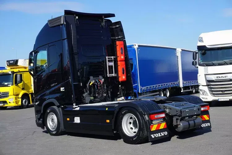 Volvo FH / 500 / I – SAVE / XL / EURO 6 / ACC / I-COOL / RETARDER zdjęcie 5