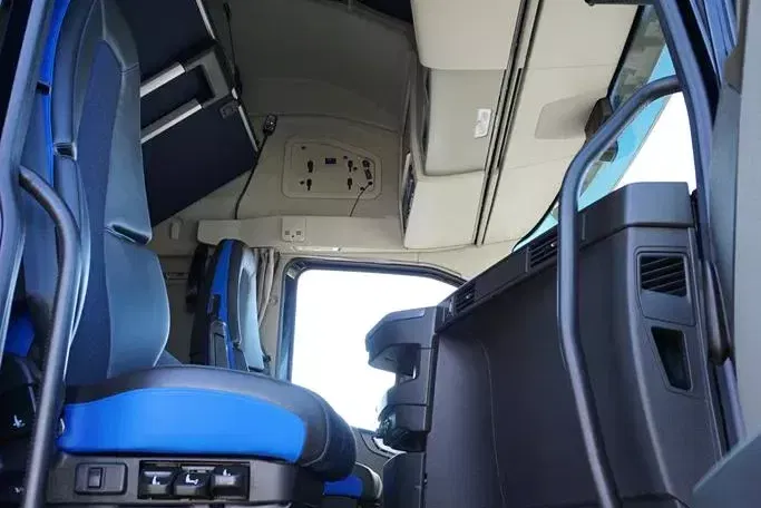 Volvo FH / 500 / I – SAVE / XL / EURO 6 / ACC / I-COOL / RETARDER zdjęcie 8