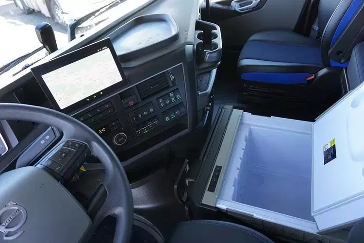 Volvo FH / 500 / I – SAVE / XL / EURO 6 / ACC / I-COOL / RETARDER zdjęcie 9