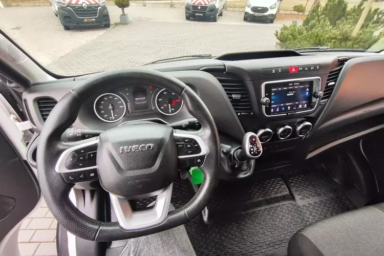 Iveco Daily zdjęcie 16