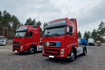 Volvo FH13 Globetrotter XL STANDARD MANUAL 420 2010 r. STANDARD FH13 Globetrotter XL MANUAL 420 2010 r.