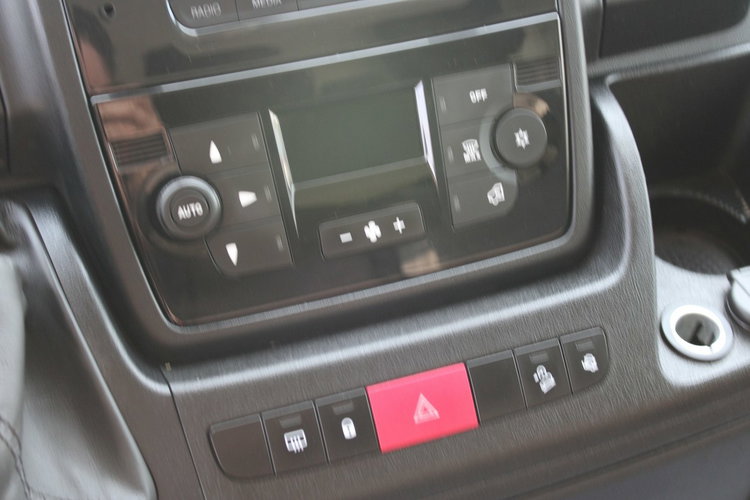 Peugeot Boxer L4H2 Netto 60 894PLN163KM Gwarancja Salon PL vat-1 zdjęcie 19