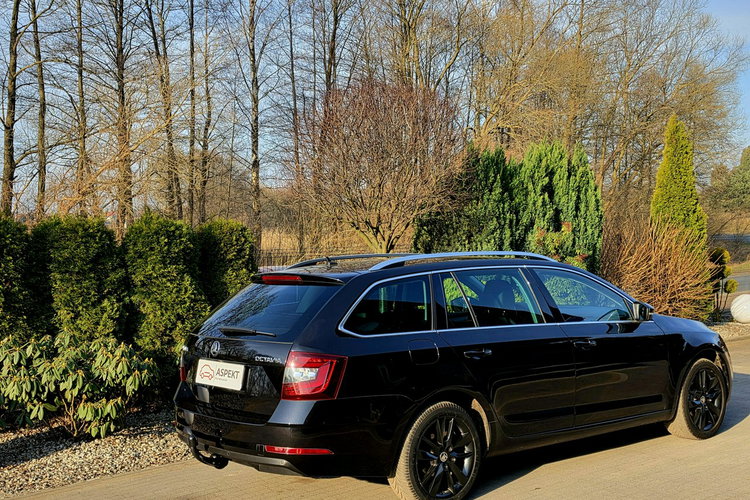 Skoda Octavia 1.6 TDi 115KM STYLE / I-właściciel / Serwisowana w ASO zdjęcie 15
