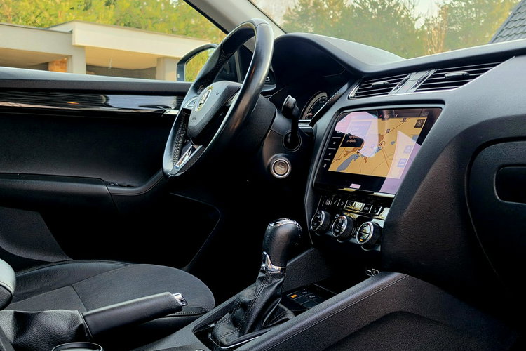 Skoda Octavia 1.6 TDi 115KM STYLE / I-właściciel / Serwisowana w ASO zdjęcie 35
