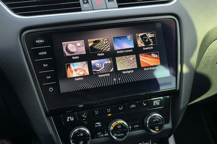 Skoda Octavia 1.6 TDi 115KM STYLE / I-właściciel / Serwisowana w ASO zdjęcie 9