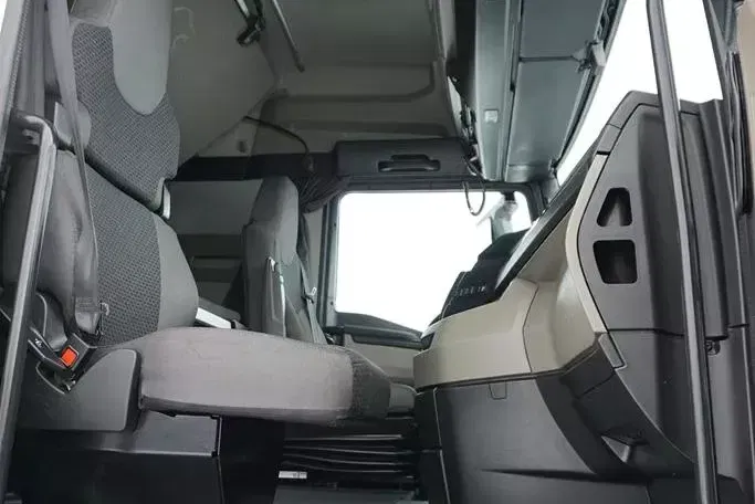 MAN TGX / 18.470 / E 6 / GM / ZESTAW PRZEJAZDOWY 120 M3 / ŁAD. 14 815 KG / RETARDER zdjęcie 8