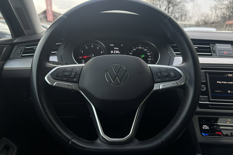 Volkswagen Passat Salon Polska Poleasingowy I właściciel Serwis ASO VAT 23% Bezwypadkowy zdjęcie 5