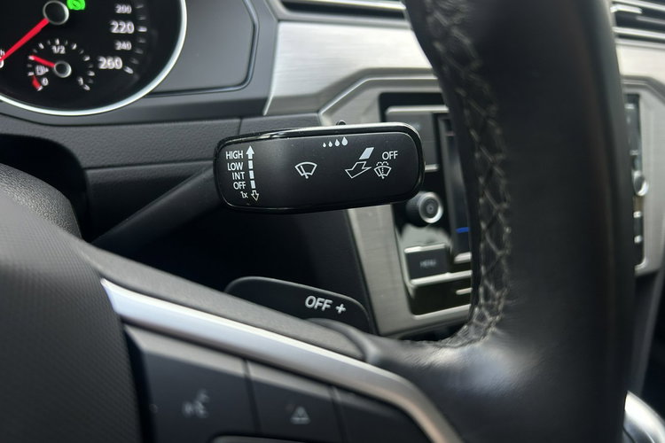Volkswagen Passat Salon Polska Poleasingowy I właściciel Serwis ASO VAT 23% Bezwypadkowy zdjęcie 8