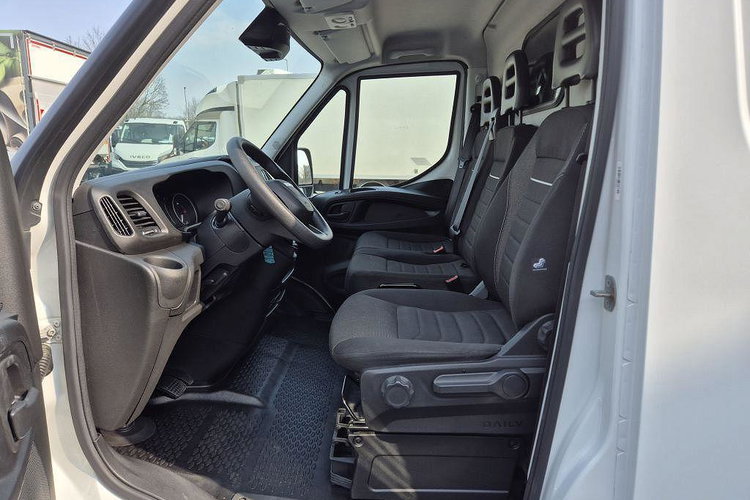 IVECO DAILY 35S 16A8 zdjęcie 8