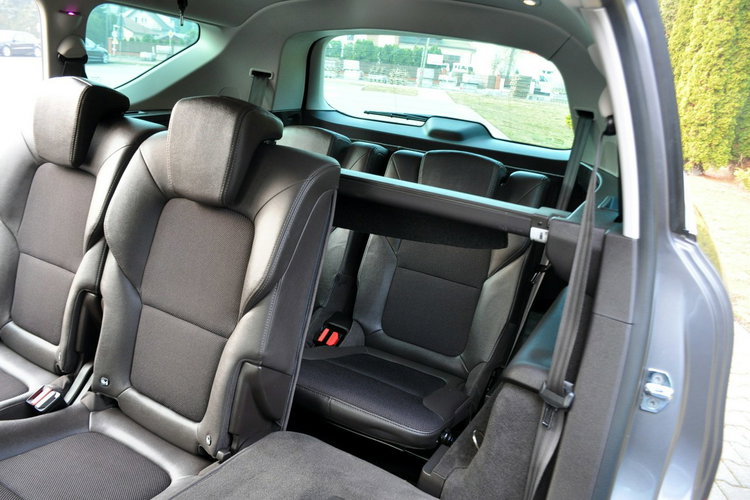 Renault Espace 1.6dCi(160KM) Led Navi Panorama 7-Foteli Skóry Masaże Head Up Alu19" zdjęcie 22