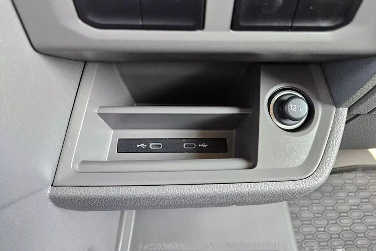 Volkswagen Crafter L4H2 107999zł NETTO Brygadówka 7 osób 2.0TDi/140KM zdjęcie 25