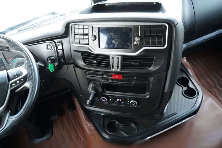 Iveco S-WAY / 490 / RETARDER / KLIMA POSTOJOWA / 2023 R  zdjęcie 31