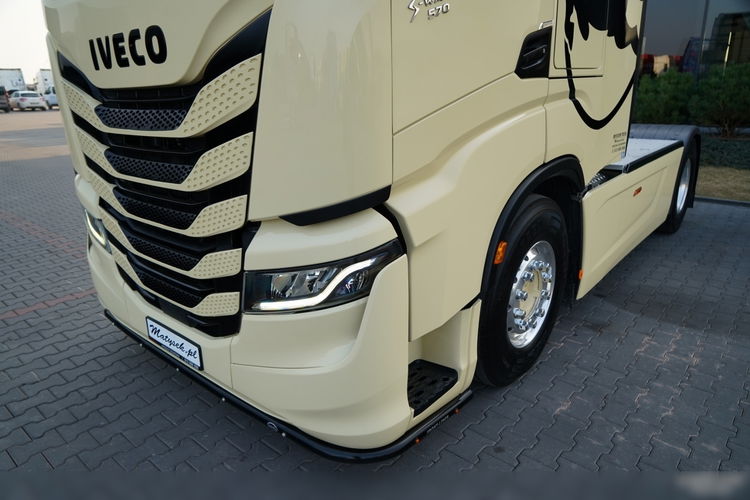 Iveco S-WAY / 570 / RETARDER / KLIMATYZACJA POSTOJOWA / CAŁA NA PODUSZKACH / OPONY 100% / ALUFELGI / SKÓRY / zdjęcie 11