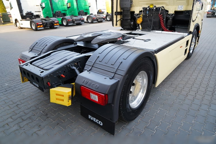 Iveco S-WAY / 570 / RETARDER / KLIMATYZACJA POSTOJOWA / CAŁA NA PODUSZKACH / OPONY 100% / ALUFELGI / SKÓRY / zdjęcie 15