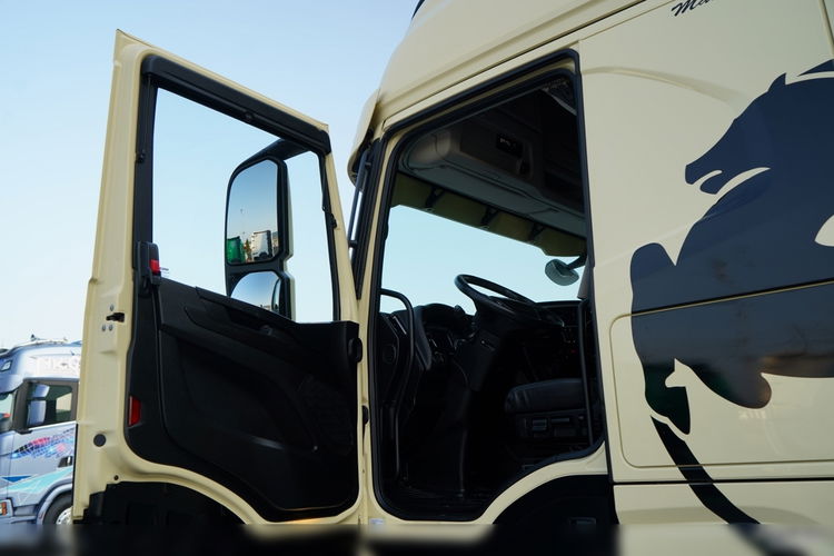 Iveco S-WAY / 570 / RETARDER / KLIMATYZACJA POSTOJOWA / CAŁA NA PODUSZKACH / OPONY 100% / ALUFELGI / SKÓRY / zdjęcie 22