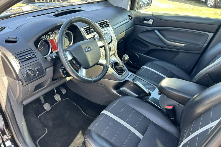 Ford Kuga zdjęcie 10