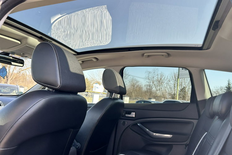 Ford Kuga zdjęcie 11