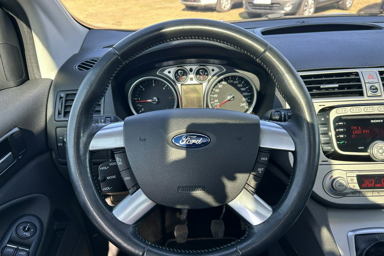 Ford Kuga zdjęcie 14