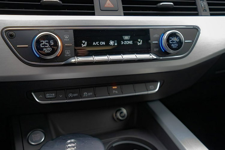 Audi A5 •Gwarancja w Cenie• 3.0 TDI Quattro 218 KM •Wersja SLine zdjęcie 40