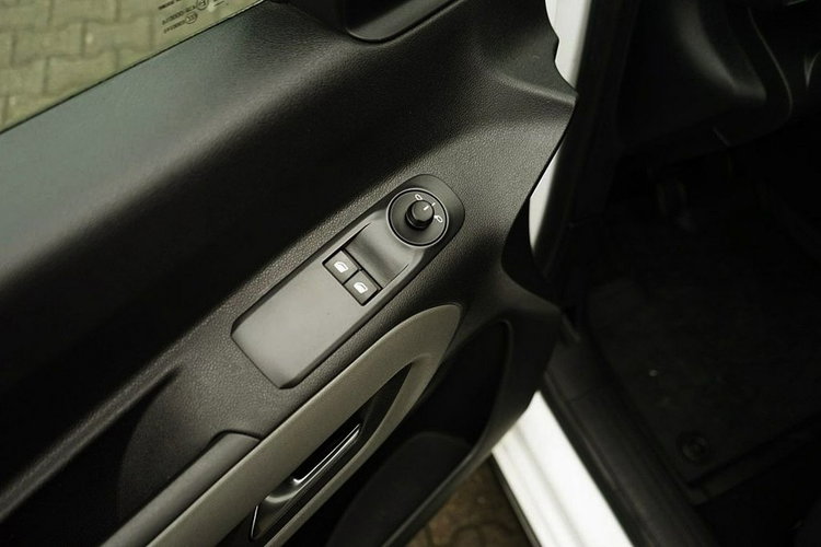 Peugeot Rifter 1, 5HDI Klima, NAVI, 5 osób, 2020r. zdjęcie 16