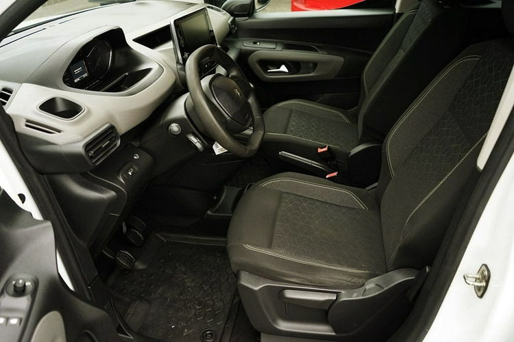 Peugeot Rifter 1, 5HDI Klima, NAVI, 5 osób, 2020r. zdjęcie 17